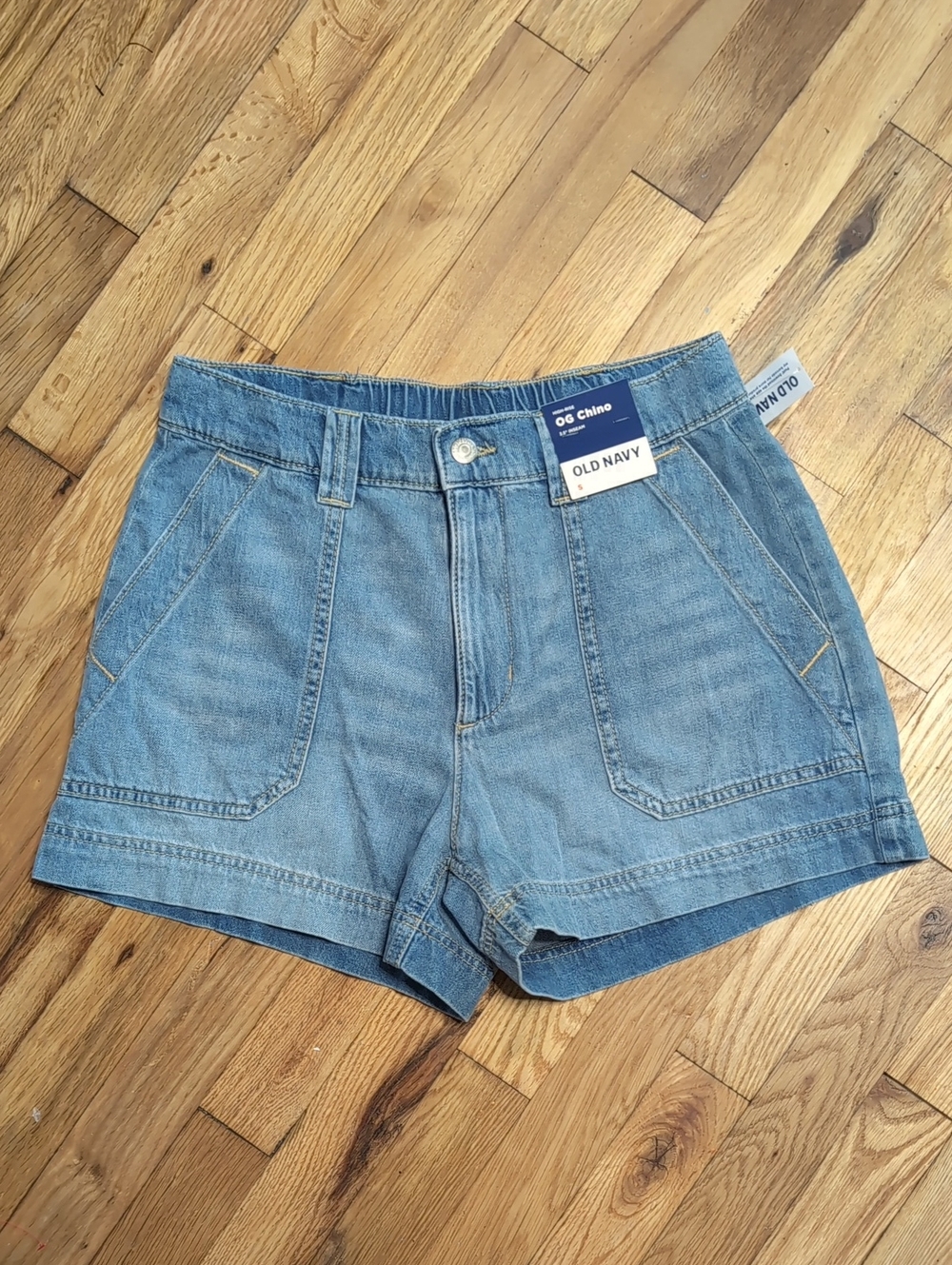 NEW Old Navy Women's Light Blue Denim Chino Shorts Size S Small
